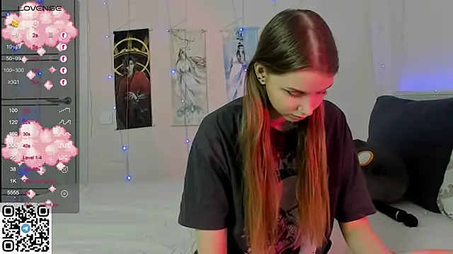 Snapshot of JorRoger chatting on February 11, 8:42 pm JorRoger online show from February 11, 8:42 pm