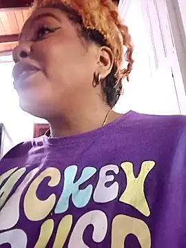 Snapshot of ELLA_KELLY chatting on April 24, 11:56 am ELLA KELLY online show from April 24, 11:56 am