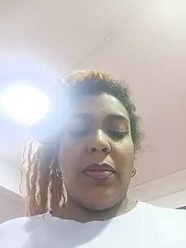 ELLA KELLY online show from July 3, 11:38 am