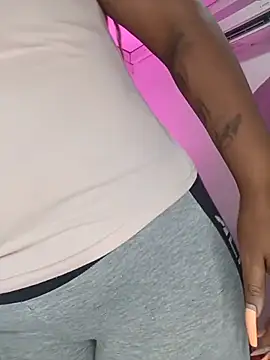 ELLA KELLY online show from July 4, 11:49 am