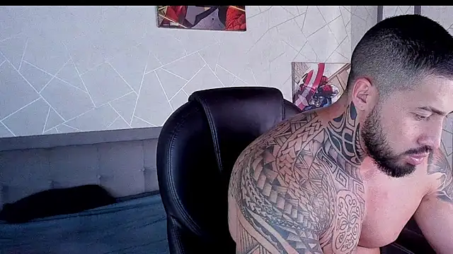 Cristian Walker online show from February 25, 11:42 am