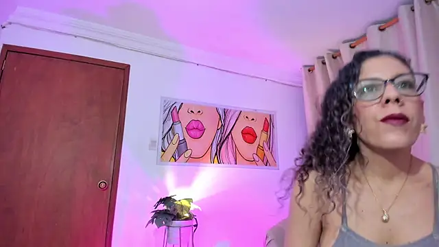 StarMilf online show from August 3, 12:32 pm