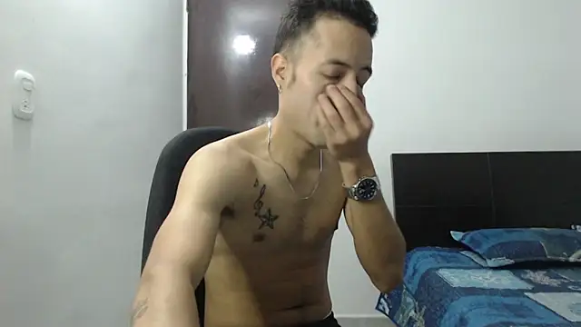 dimitriquiet05 online show from December 18, 5:04 am