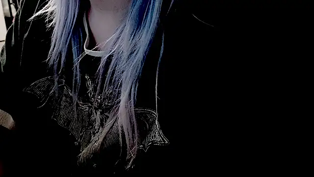 Snapshot of doomednympho chatting on December 31, 3:45 am doomednympho online show from December 31, 3:45 am