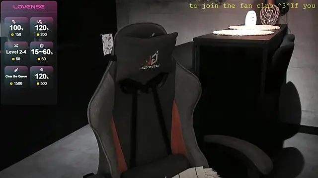 Snapshot of EvaBae chatting on January 12, 4:40 pm EvaBae online show from January 12, 4:40 pm