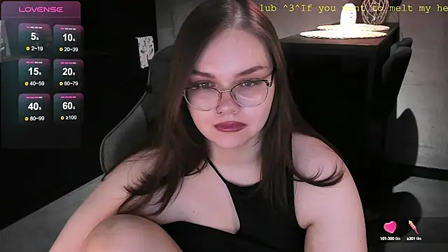 Snapshot of EvaBae chatting on January 13, 4:41 pm EvaBae online show from January 13, 4:41 pm