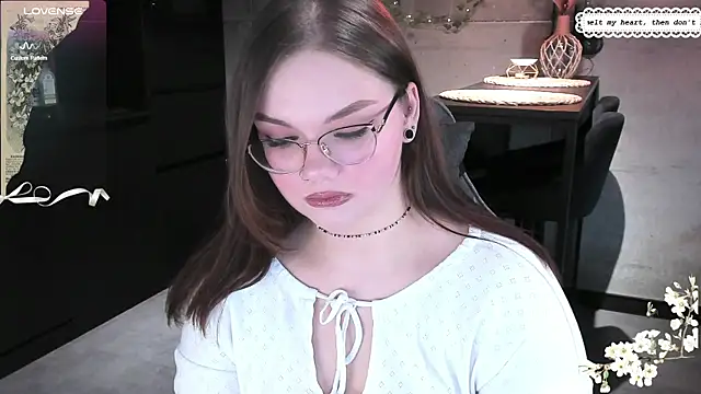 Snapshot of EvaBae chatting on January 22, 12:06 pm EvaBae online show from January 22, 12:06 pm