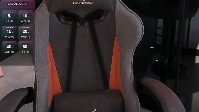 Snapshot of EvaBae chatting on February 16, 1:05 pm EvaBae online show from February 16, 1:05 pm