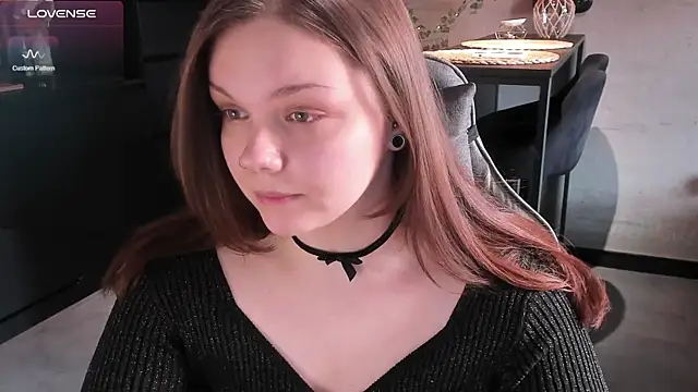 Snapshot of EvaBae chatting on February 18, 12:06 pm EvaBae online show from February 18, 12:06 pm