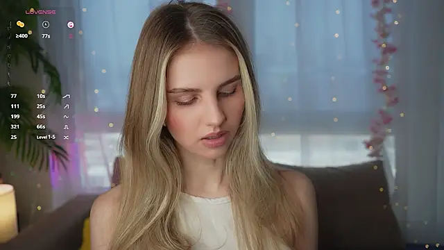 Fluffy-Angel online show from December 9, 8:44 am