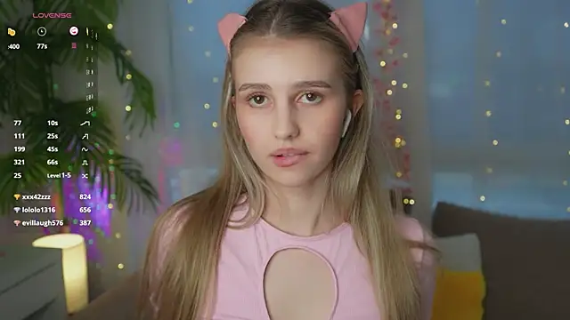 Fluffy-Angel online show from December 25, 11:54 am