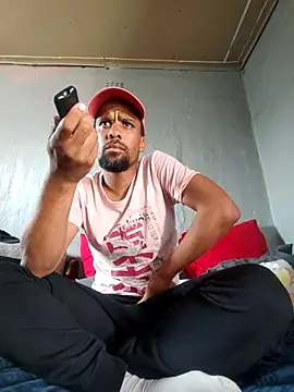 Snapshot of Tigermanboy chatting on September 23, 11:24 am Tigermanboy online show from September 23, 11:24 am