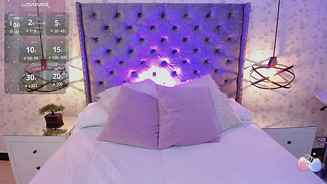 MiaWinx online show from March 8, 9:08 pm