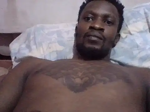 Snapshot of Tonedom chatting on October 11, 2:33 am Tonedom online show from October 11, 2:33 am