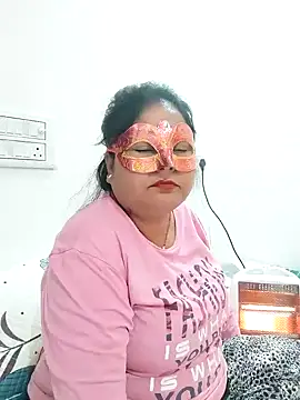 Snapshot of BBW_HOT_COUPLE chatting on January 2, 10:26 am BBW HOT COUPLE online show from January 2, 10:26 am