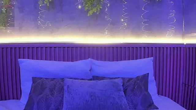 Lana Lann online show from March 19, 7:18 pm