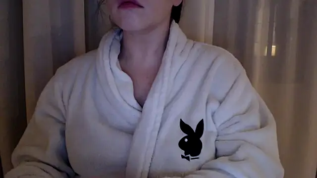 Snapshot of Sandysecret chatting on March 19, 8:54 pm Sandysecret online show from March 19, 8:54 pm