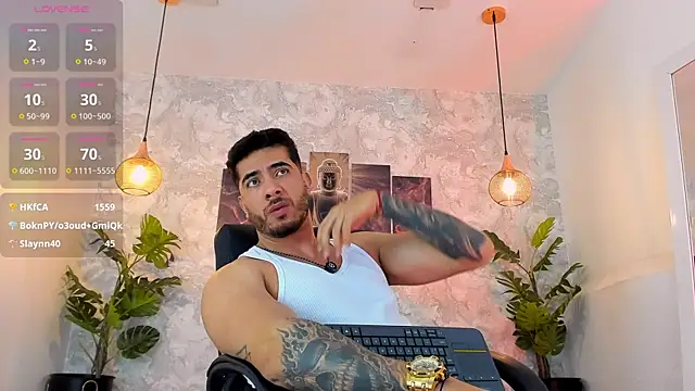 Snapshot of Nate_franco chatting on July 14, 10:21 am Nate franco online show from July 14, 10:21 am