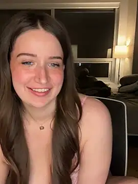 nerdynina online show from March 27, 12:38 am