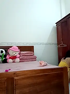    Erin    online show from March 26, 2:50 am