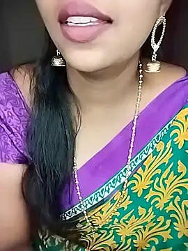 hotlovelygirl online show from September 13, 6:08 pm