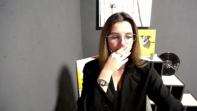 lady olivia  online show from October 31, 2:18 pm