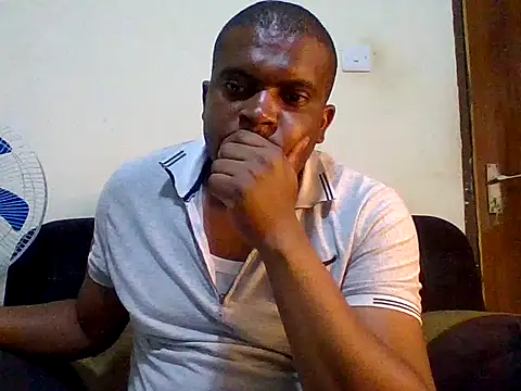 Snapshot of lui_cuuty chatting on September 23, 5:27 pm lui cuuty online show from September 23, 5:27 pm