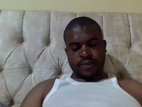 Snapshot of lui_cuuty chatting on November 5, 12:21 am lui cuuty online show from November 5, 12:21 am