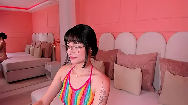 emilly williams  online show from January 21, 5:20 pm