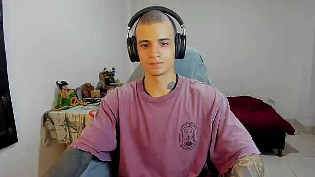 Snapshot of Balo_lovers chatting on March 10, 9:18 pm Balo lovers online show from March 10, 9:18 pm