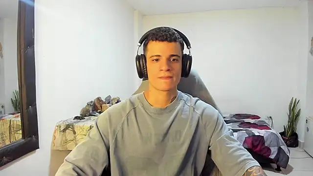 Balo lovers online show from December 2, 6:47 pm