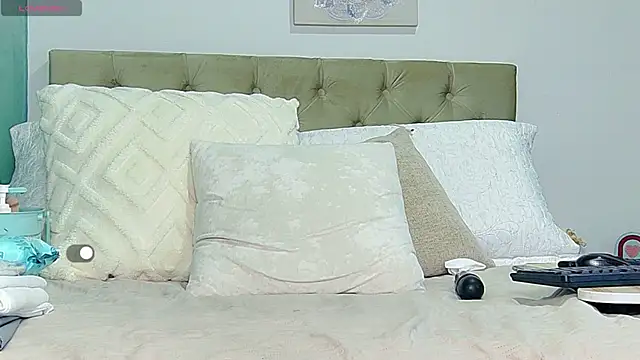 Snapshot of yanella_fire chatting on May 15, 11:56 pm yanella fire online show from May 15, 11:56 pm