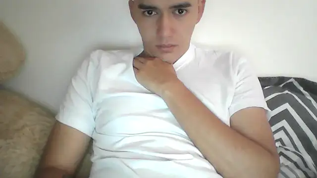 Snapshot of Estebitan_vm chatting on November 11, 1:33 pm Estebitan vm online show from November 11, 1:33 pm