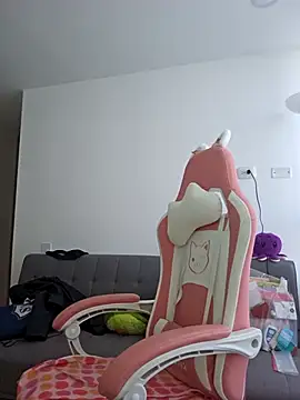 Snapshot of azumiichan chatting on February 27, 1:33 pm azumiichan online show from February 27, 1:33 pm