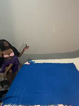 CamGirlLeanna online show from January 26, 10:02 pm