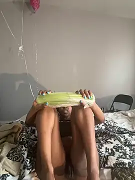 CamGirlLeanna online show from March 3, 4:03 pm