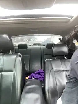 CamGirlLeanna online show from March 3, 7:06 pm