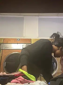 CamGirlLeanna online show from March 4, 6:50 pm