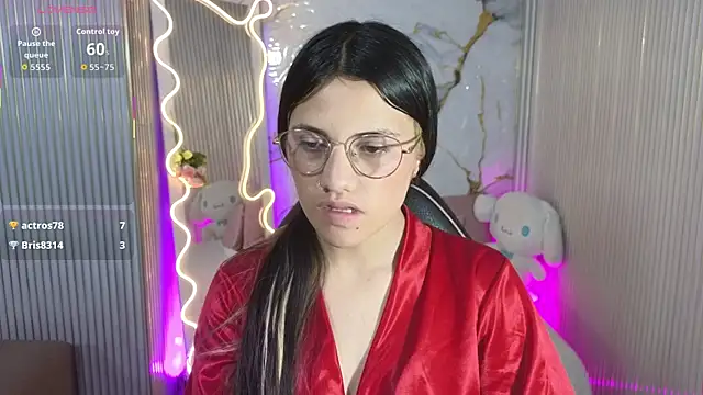 Snapshot of Chiara_tay chatting on April 11, 1:21 am Chiara tay online show from April 11, 1:21 am