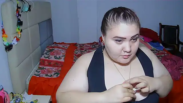 Snapshot of Jones_alexia chatting on June 26, 5:01 am Jones alexia online show from June 26, 5:01 am