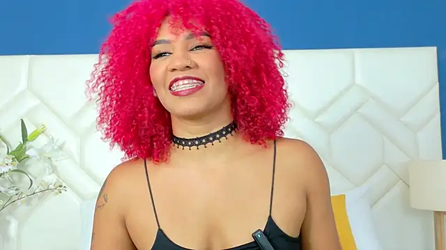 RubyRossel online show from March 18, 12:30 pm