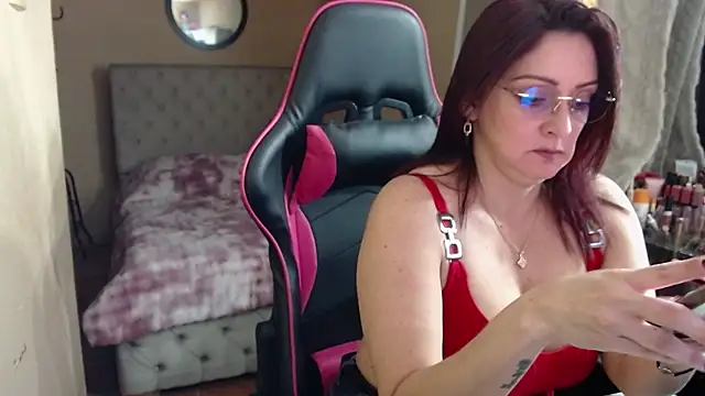 Snapshot of Carol_Scottt chatting on May 12, 7:44 pm Carol Scottt online show from May 12, 7:44 pm