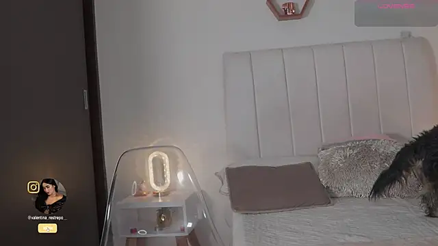 Madison evans1 online show from February 14, 6:21 am