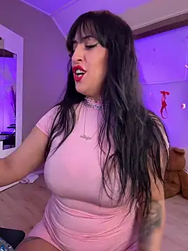 CarolaDrago online show from March 5, 8:32 am