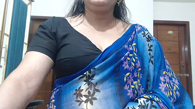 desi-maisa130 online show from April 23, 4:20 pm