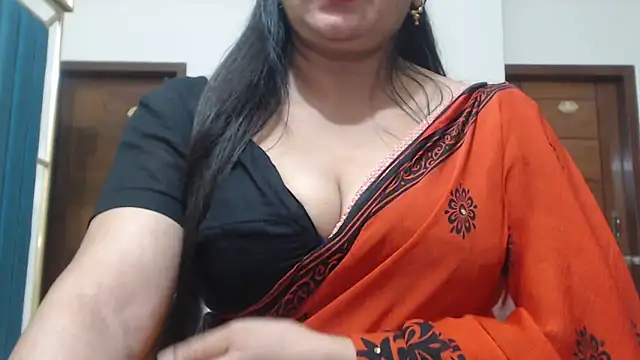 desi-maisa130 online show from April 29, 5:30 pm