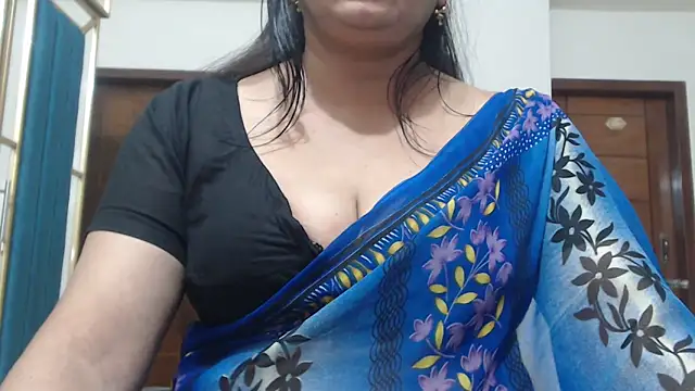 desi-maisa130 online show from May 12, 4:04 pm
