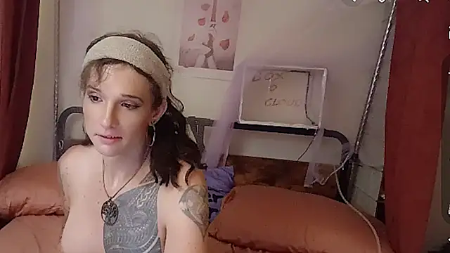 Snapshot of cassiemichellexx chatting on July 14, 10:21 am cassiemichellexx online show from July 14, 10:21 am