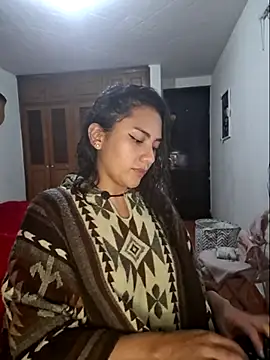 Snapshot of Thaliacooper_ chatting on December 29, 10:25 pm Thaliacooper online show from December 29, 10:25 pm