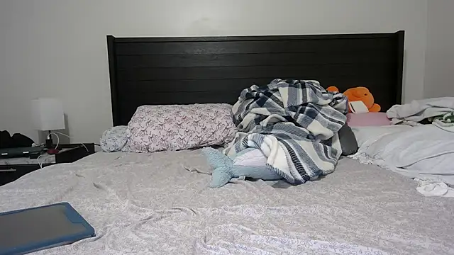 QueenLolaX online show from January 11, 4:39 am